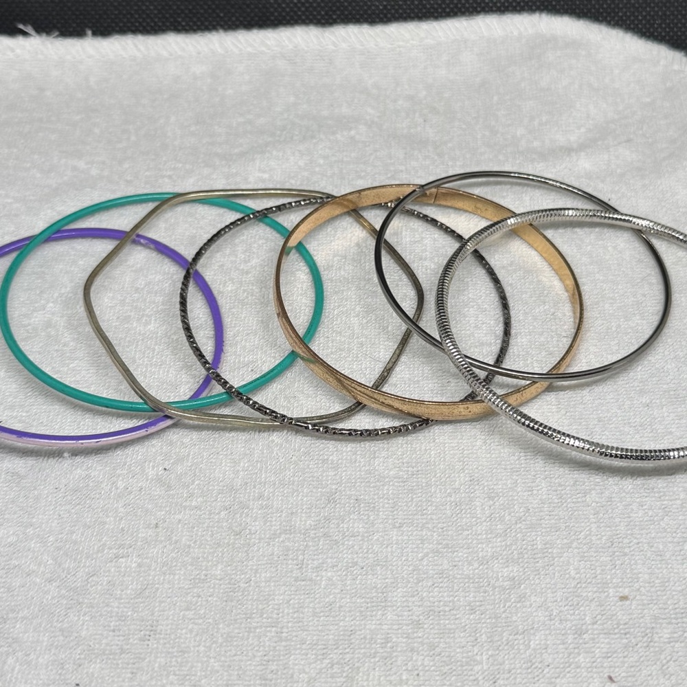 Elegant Multicolor Bangle Set